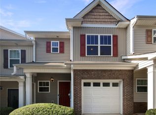 527 Oakside Pl, Acworth, GA 30102