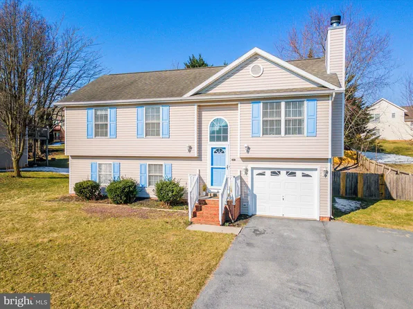 354 Talisman Dr, Martinsburg, WV 25403