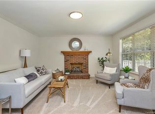 8254 Hunley Ridge Rd, Matthews, NC 28104