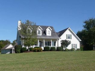 1371 Hanging Rock Rd, Boiling Springs, SC 29316