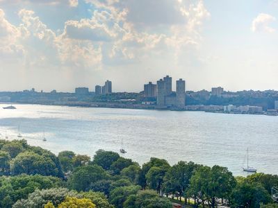 230 Riverside Dr APT 18E, New York, NY, 10025