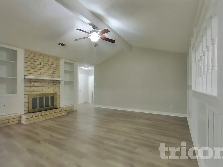 7331 Millbrae Ln — Photo 3