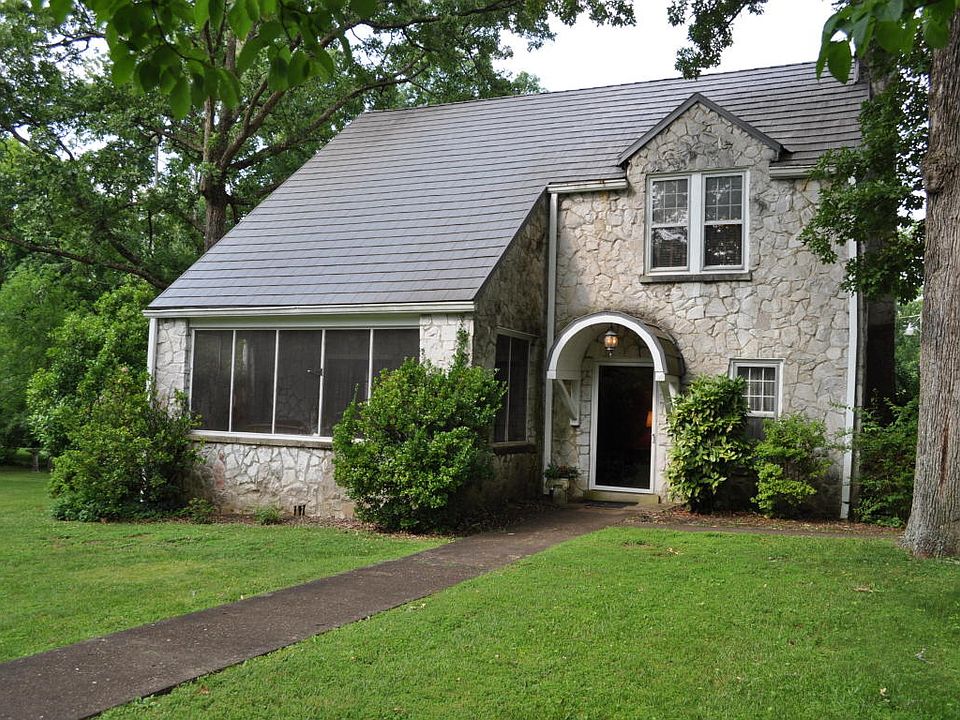 1st image of 3515 Southwood Dr