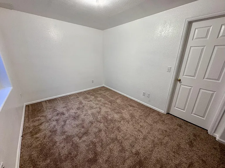 19308 E Dickenson Pl — Photo 28