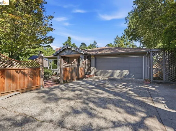 6480 Ascot Dr, Oakland, CA 94611