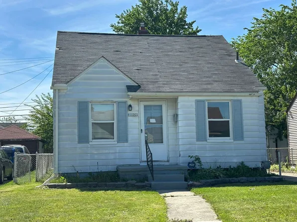 20939 Beechwood Ave, Eastpointe, MI 48021