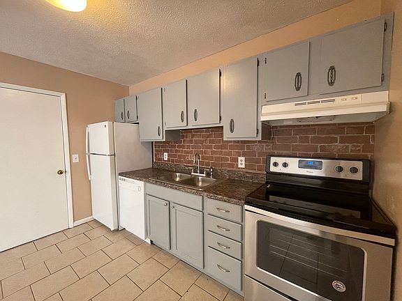 5th image of 1501 Chestnut Ave #A