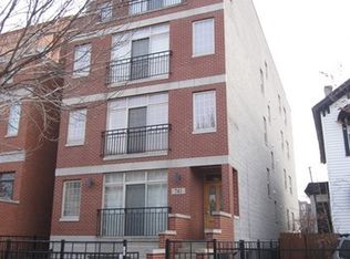 743 E 40th St #2, Chicago, IL 60653