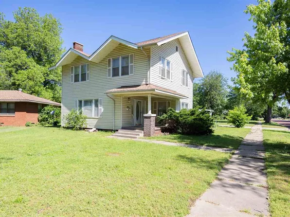 703 McFadden Dr, Ponca City, OK 74601