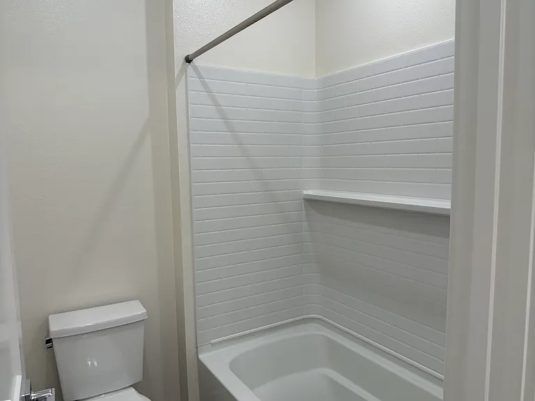 445 Hazel Dr — Photo 32