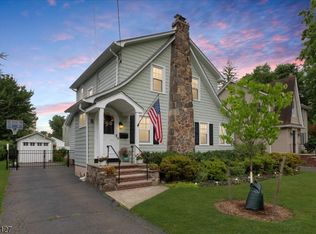 8 Oak Ln, Cranford, NJ 07016