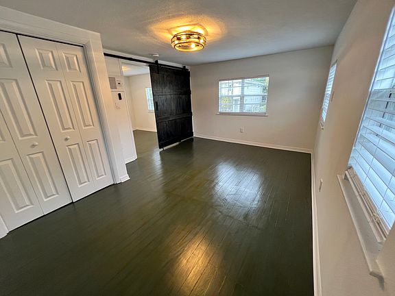 Bedroom-Closet and exit door