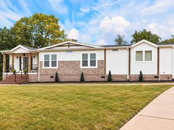 410 Columbia Ave, Centerville, TN 37033