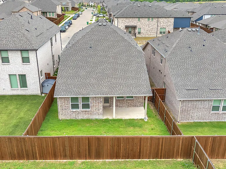 2136 Sunnymede Dr — Photo 36