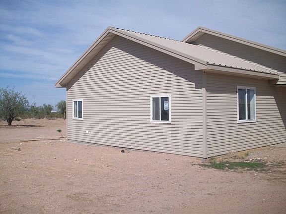 4th image of 781 S MORALES Drive