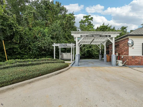 9844 Cypresswood Drive