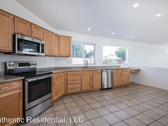 2nd image of 4213 W Wahalla Ln