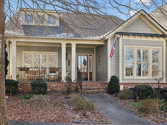 3rd image of 3857 Somers Ln