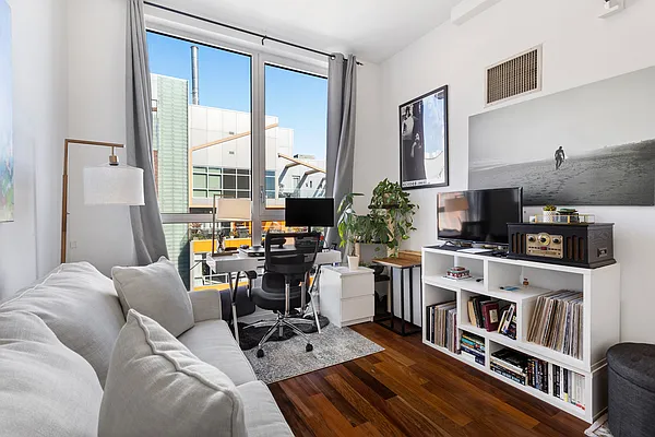 Rented by Coastal Property Advisors | media 7