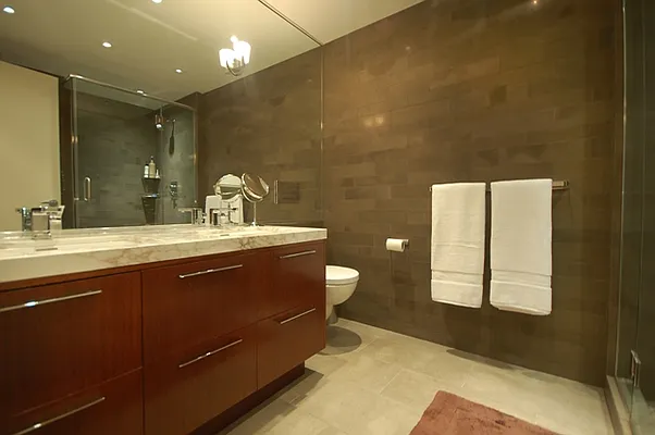 Sold by Mercedes Berk | media 20