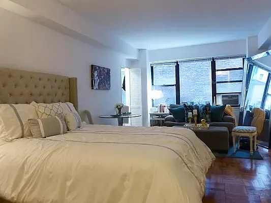 Rented by Ovation Properties, LLC | media 24