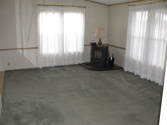 5th image of 19207 E Montgomery Dr