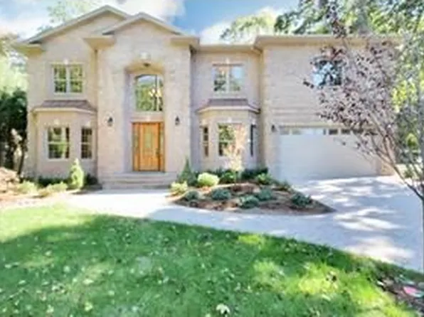 22 Stelfox St, Demarest, NJ 07627