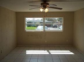 2nd image of 302 Lincoln Ave APT 1