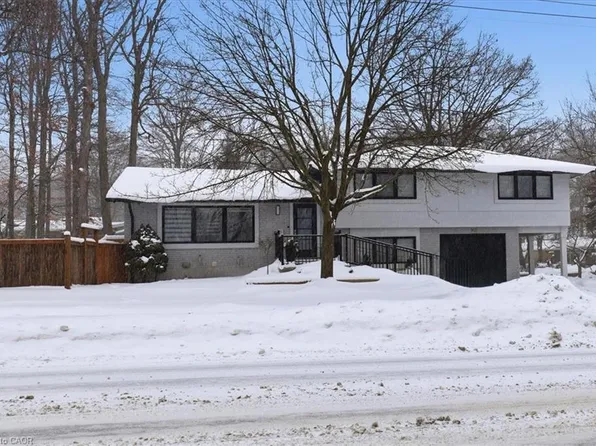 162 Greenbrook Dr, Kitchener, ON N2M 4J7