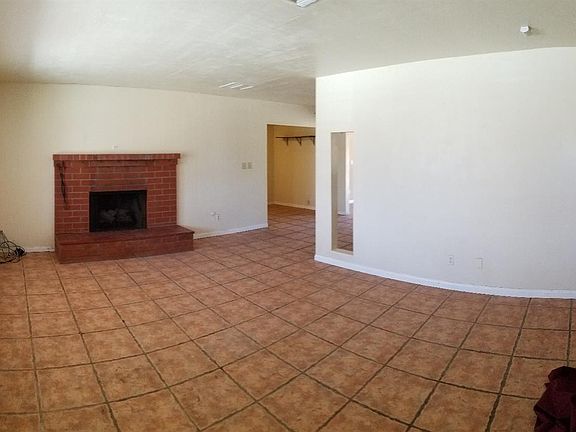 5th image of 56605 Taos Trl