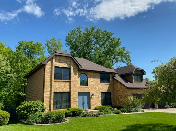 403 Woodlane Ct, Wood Dale, IL 60191