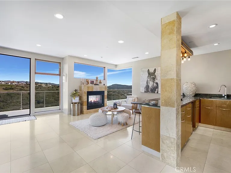 875 Avenida Salvador — Photo 17
