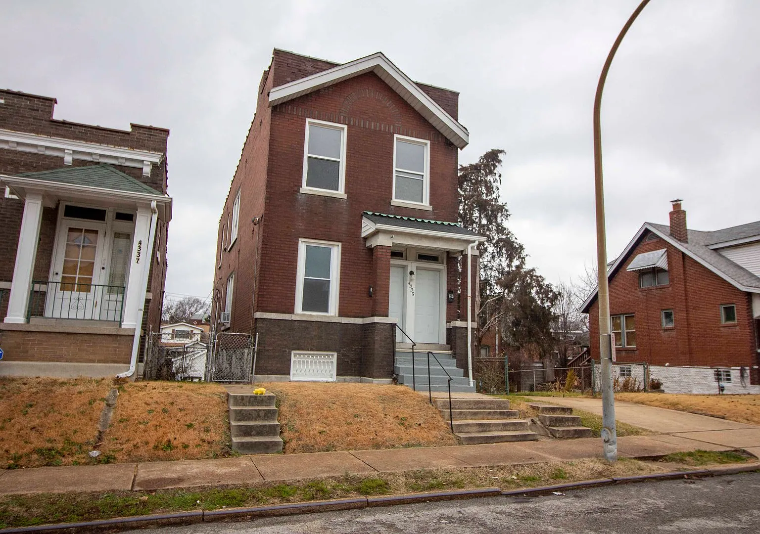 4335 Minnesota Ave — Photo 1
