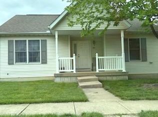 914 Perry Ln, Normal, IL 61761