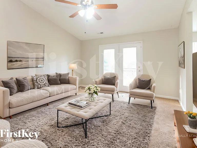 5204 Hodson Dr — Photo 4