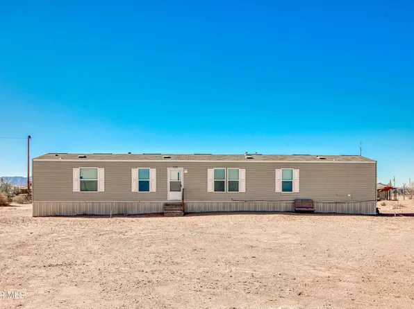 318 Soledad Dr, Chaparral, NM 88081