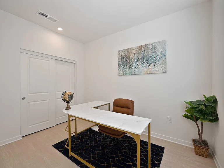 River Gate Townhomes — Photo 12