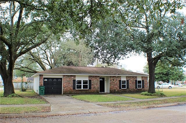 1st image of 428 Lacour Dr