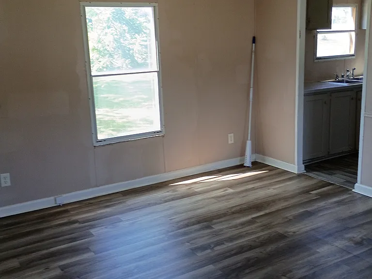 710B S Walnut St — Photo 16