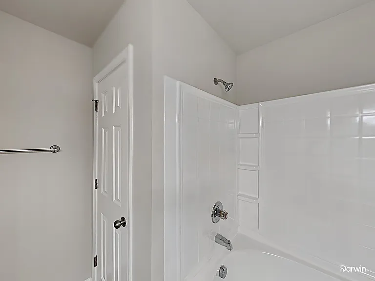 307 Evesham Ave — Photo 16