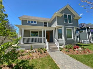19 N Mill St, Naperville, IL 60540