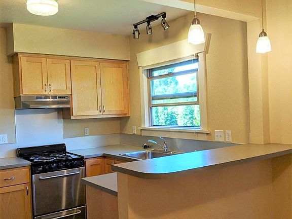 2nd image of 434 E 13th Ave APT 6