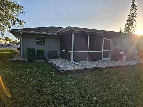2nd image of 3277 Poinciana Dr