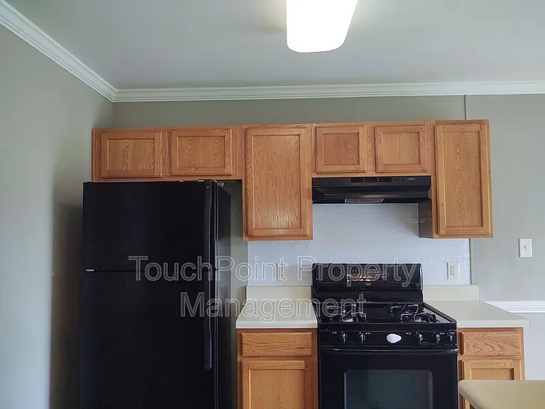 7302 Woodbourne Ln — Photo 3