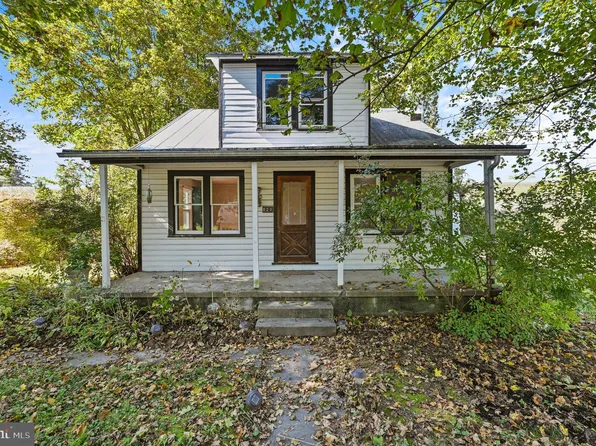 829 Maidencreek Rd, Fleetwood, PA 19522