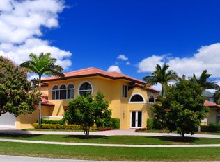 7597 Fairway Trl, Boca Raton, FL 33487