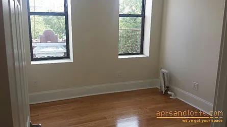 Rented by aptsandlofts.com