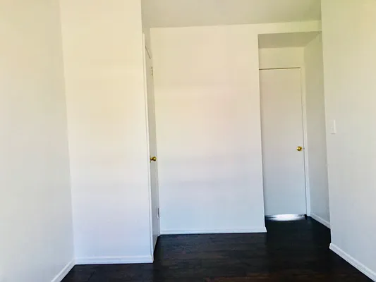 Rented by Nooklyn NYC LLC | media 6