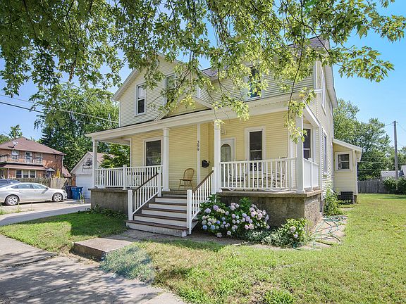 3rd image of 399 College Ave