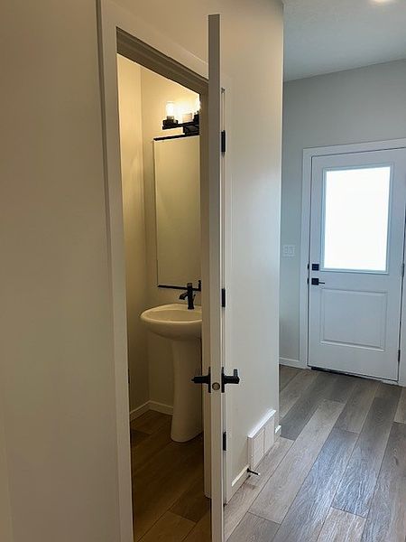 Spruce Grove House for rent - 3 Bedrooms — photo 11